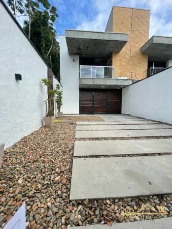 Linda casa em Piçarras