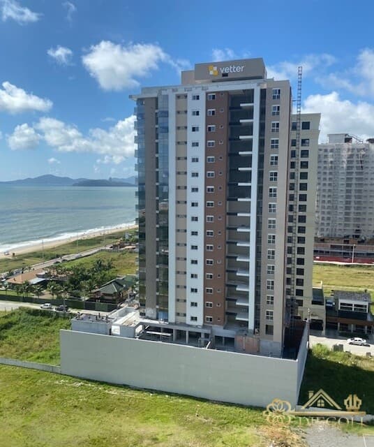 Sunset Tower - 2 suítes