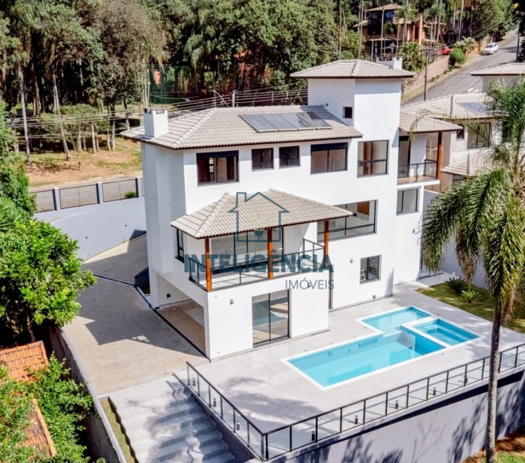 Casa Alto Padrão em Caraguatá, Mairiporã/SP