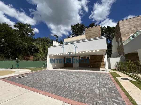 Casa Alto Padrão em Bairro do Limoeiro, Arujá/SP
