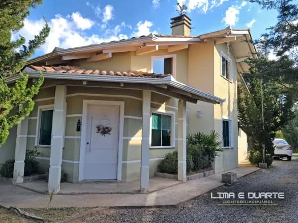 Casa de Alvenaria c/ 195,56 m2 - 01 Suíte + 02 Dorm - Terreno 985,00 m2
