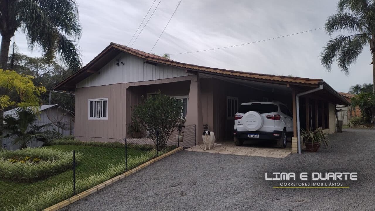 Casa mista c/ área de 129,00 m2 - B. Mato Preto