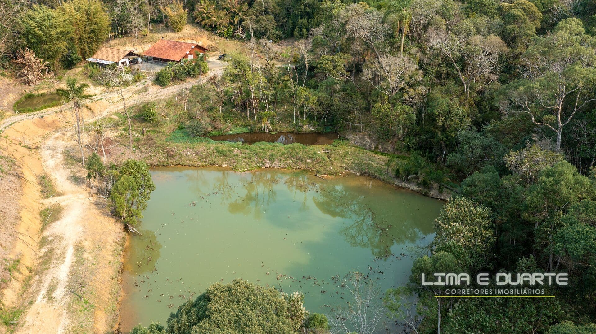 Chácara com 32.640,00 m2 - B. Casacatas