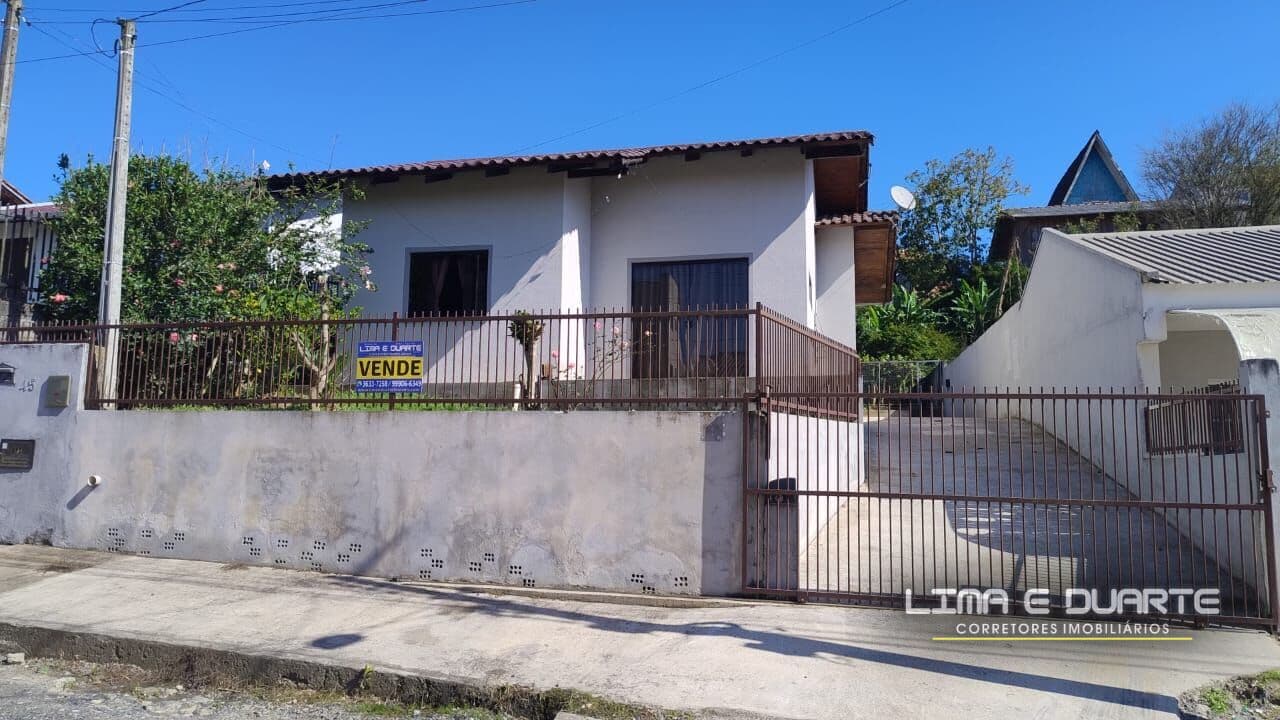 Casa de alvenaria c/ 105,95m2 - 02 Dorm - B. Rio Negro