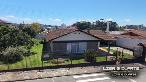 Casa de Alvenaria c/ 266,26 m2 e terreno c/ 750,00 m2 - B. Schramm