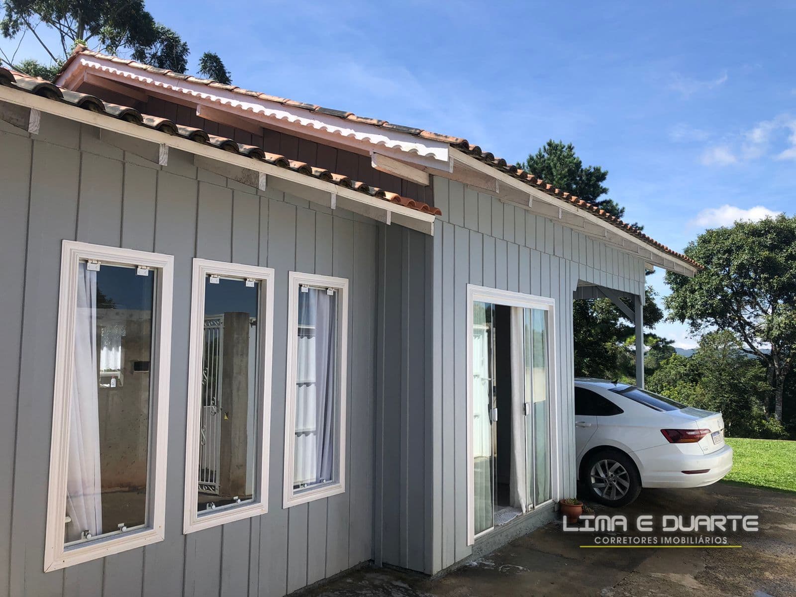 Casa de Madeira c/ 68,70 m2 - B. 25 de Julho