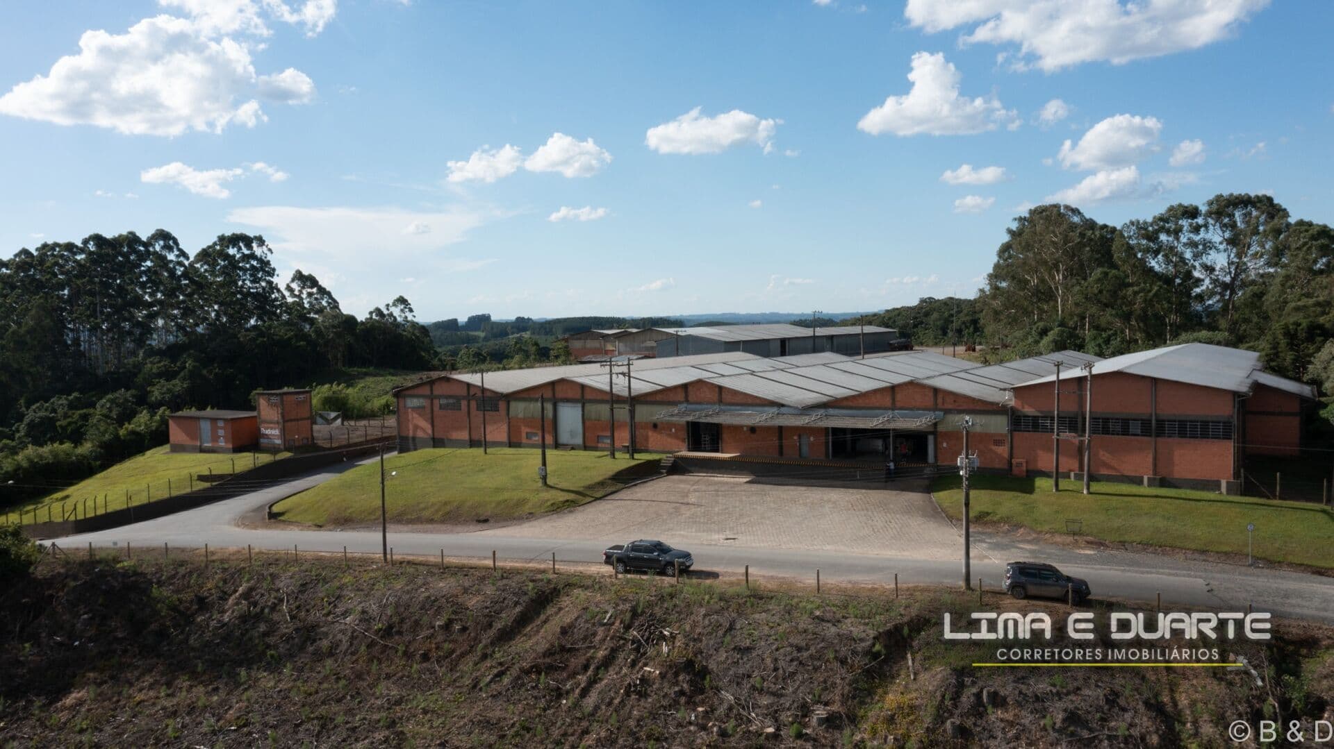 Galpão Industrial c/ 13.748 m2 de área construída - B. Cruzeiro