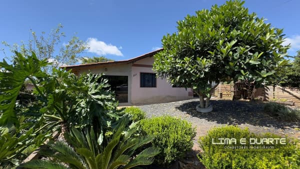 Casa de Alvenaria c/ 72,00 m2 - B. Cruzeiro