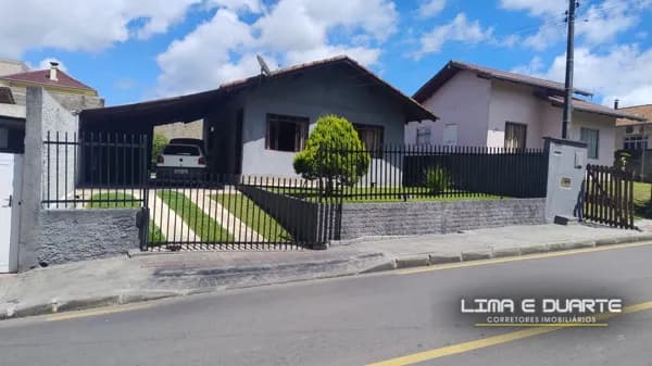 Casa de Alvenaria c/ 86,00 m2 - 02 Dorm - B. Centenário