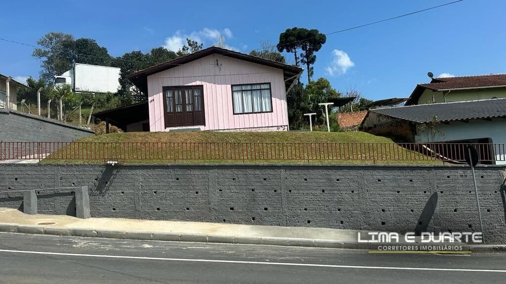 Casa Mista c/ 70,00 m2 - B. Schramm