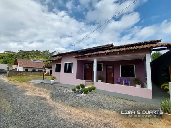 Casa de Alvenaria c/ 112 m2 - 01 Suíte + 02 Dorm - B. Serra Alta