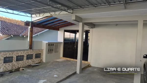 Apartamento térreo c/ 106 m2 - 01 Suíte + 02 Dorm - B. Schramm