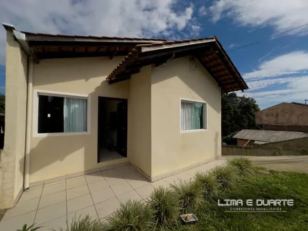 Casa de Alvenaria c/ 60,15 m2 - B. Colonial