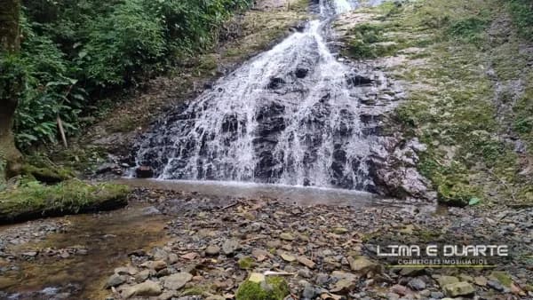 Chácara c/ Cachoeira - 206.024,50 m2 - Loc. Sertãozinho