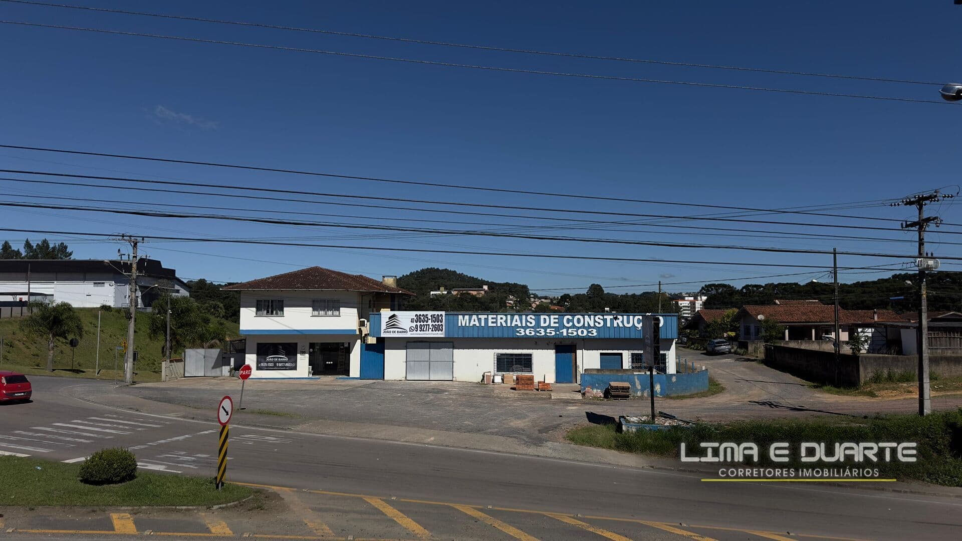 Prédio Comercial + 02 Apto c/ 580,00 m2 - B. Boehmerwald