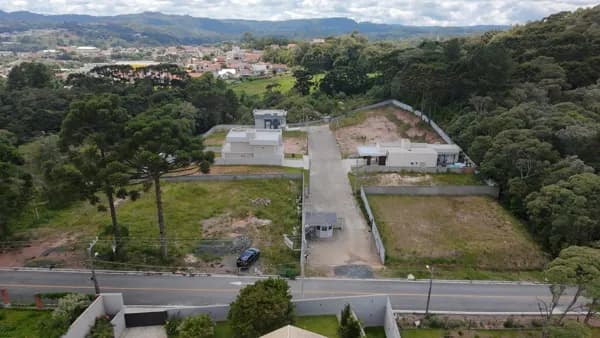 Terreno em Condomínio Fechado - B. Centenário