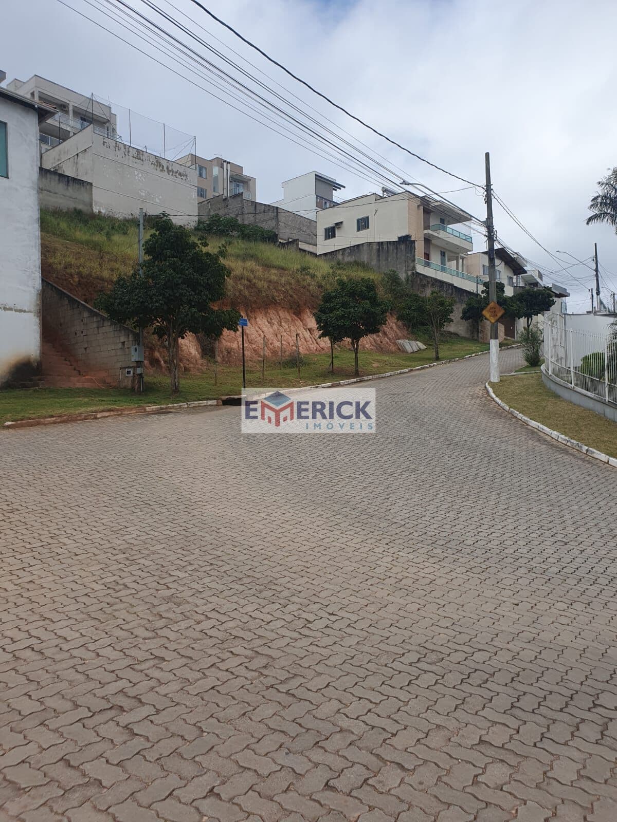 Terreno no Condomínio Via do Sol em São Pedro, Juiz de Fora/MG