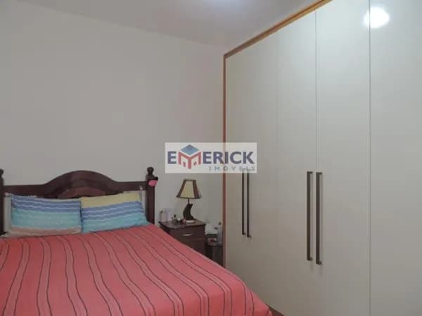 Casa de 2 quartos, adaptada para 3 com terraço coberto no Parque Independência - Juiz de Fora/MG