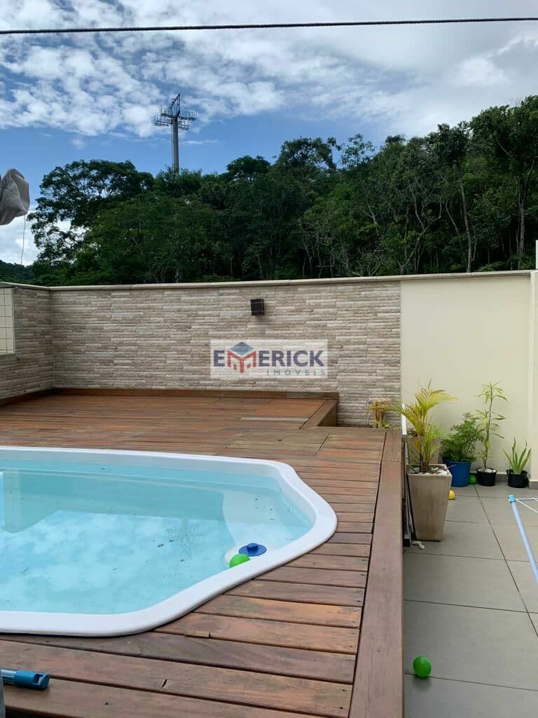Apartamento Cobertura 2/4 Santa Terezinha
