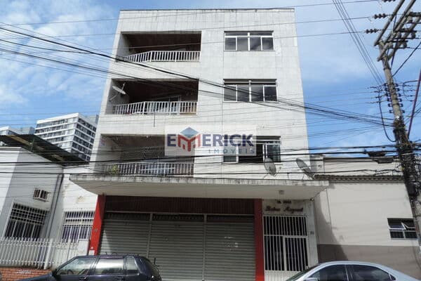 Apartamento 2/4 + DCE Sem Garagem no Poço Rico