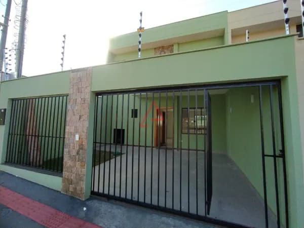 Casa com 3 quartos à Venda, 95m² por R$480.000,00, Portal dos Pioneiros, Londrina-PR