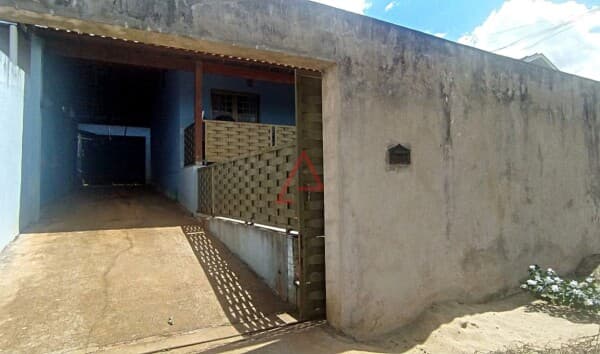 Casa com 2 Quartos à venda, 130m² por R$200.000,00, Ernani Moura Lima, Londrina/PR