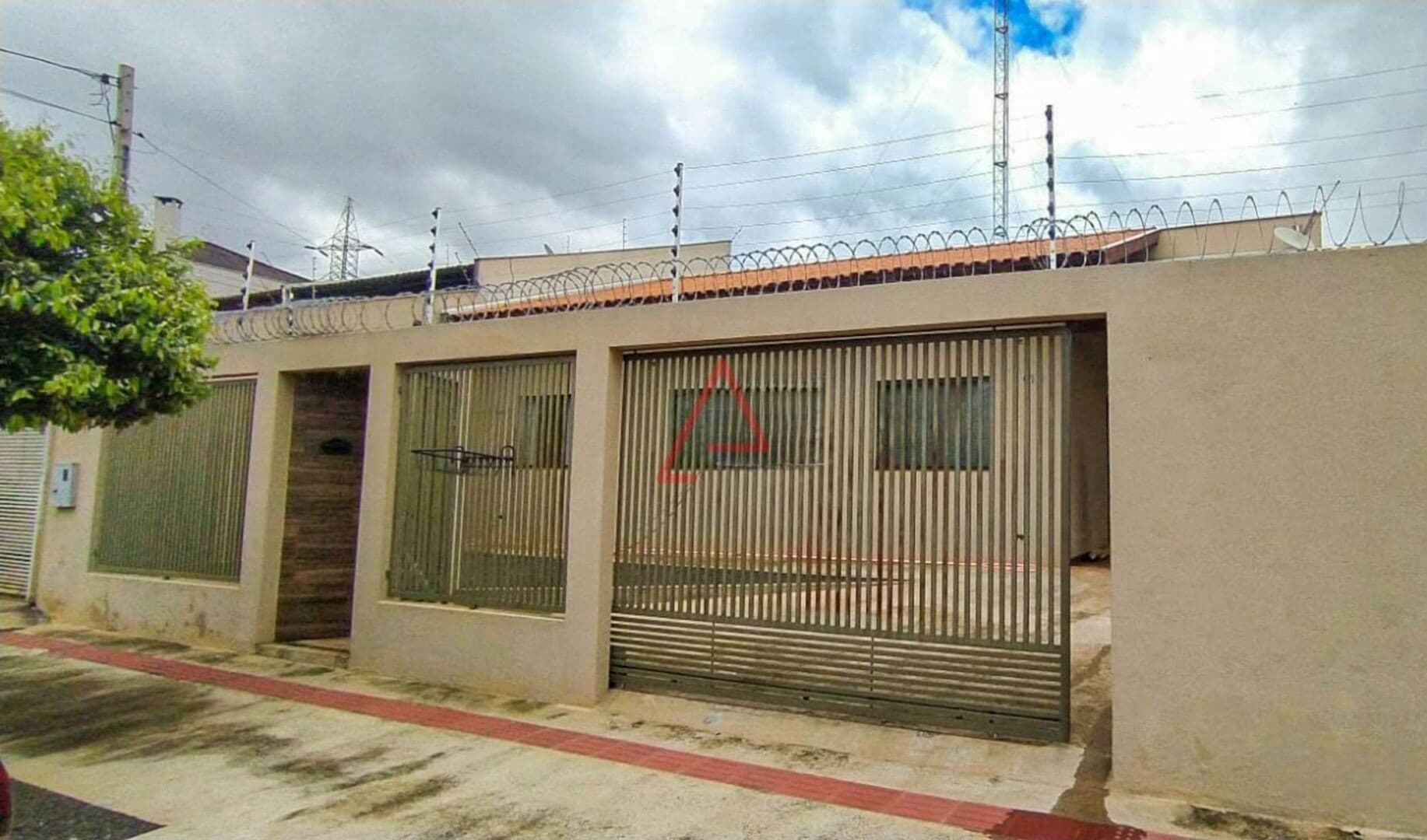 Casa com 3 dquartos à Venda, 94 m² por R$ 430.000,00, Jardim Santa Alice - Londrina/PR