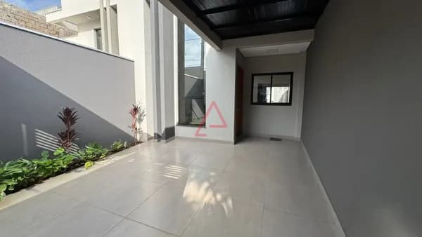 Casa com 3 Quartos à Venda, 94m² por R$530.000,00, Parque Tauá, Londrina-PR