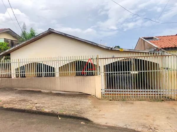 Casa com 3 quartos e edícula à venda, por R$ 185.000,00, Jardim Pérola - Assaí-PR