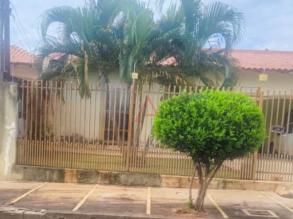Casa com 3 dormitórios à venda por R$ 600.000,00, Jardim Brasília - Londrina/PR