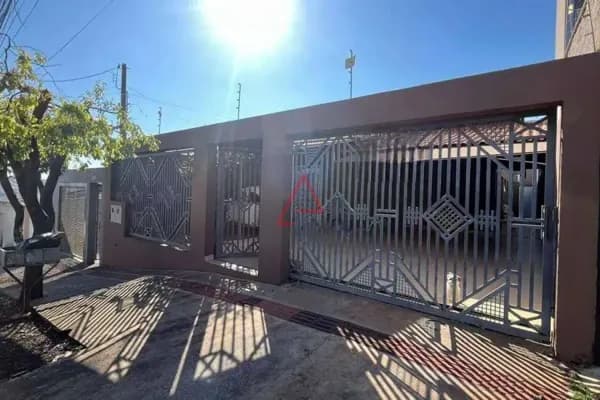 Casa com 3 quartos e edicula à Venda, 180m² por R$535.000,00, Jd. Itapema, Londrina-PR