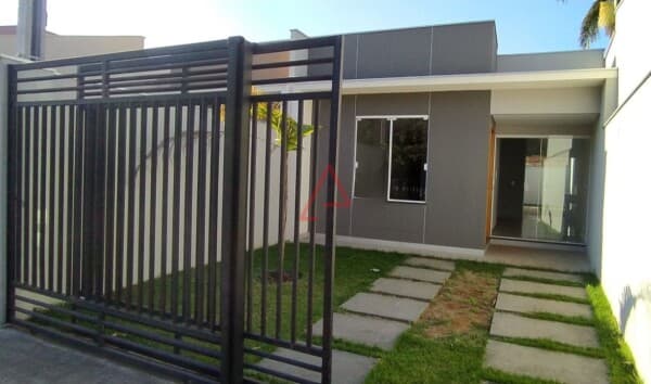 Casa com 2 Quartos à Venda, 68m² por R$329.000,00, Loris Sahyum, Londrina-PR