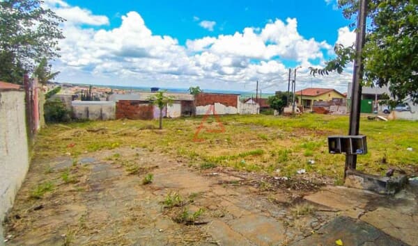 Terreno à venda, 390 m² por R$ 390.000,00 - Vila Mesquita - Cambé/PR