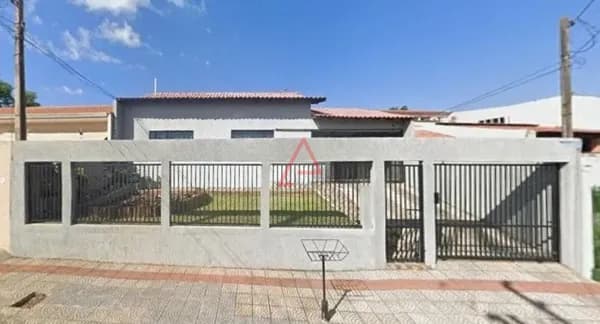 Casa com 3 Quartos à Venda, 240m² por R$500.000,00, Arpoador, Londrina-PR