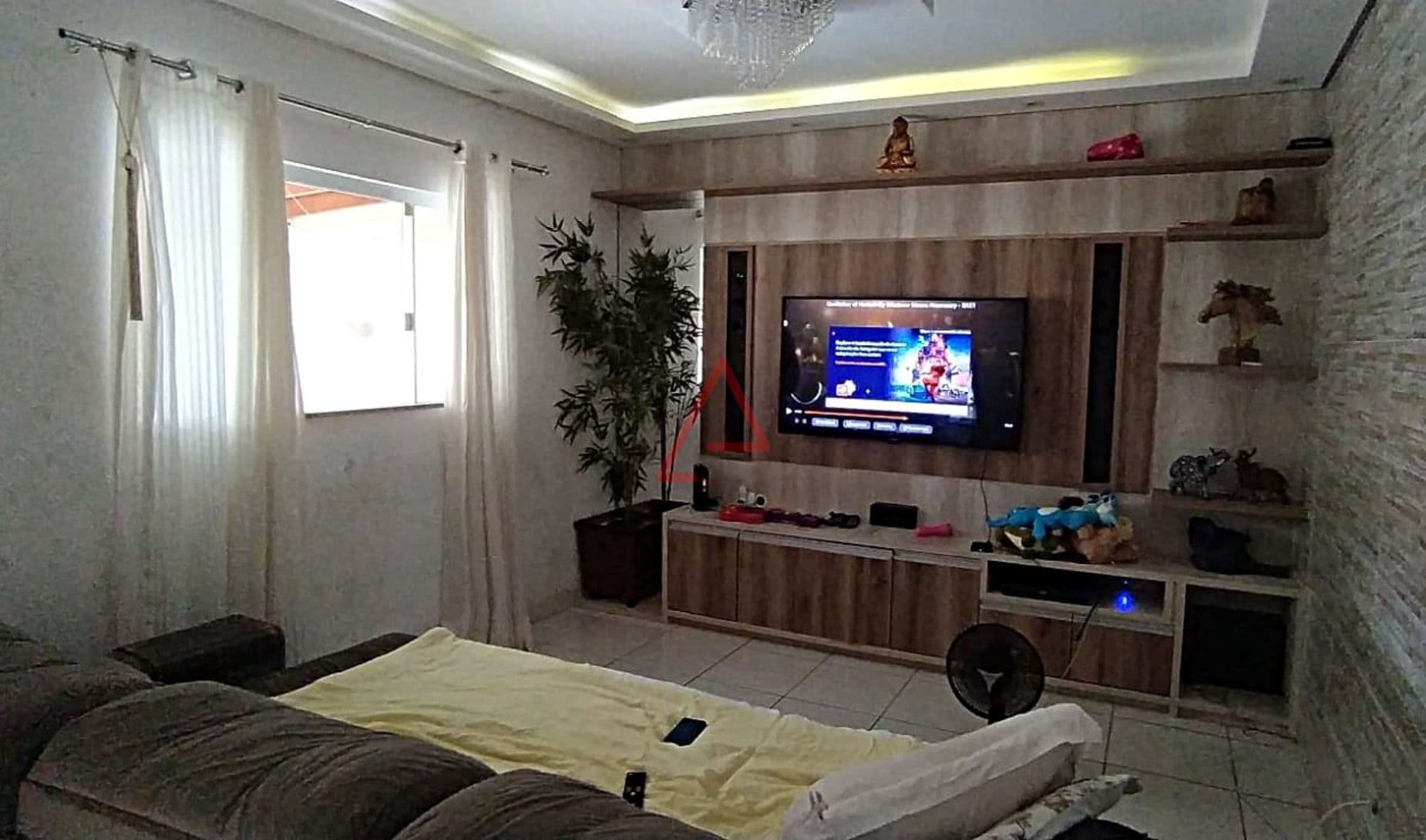 Casa Assobradada com 3 quartos (1 suíte) à Venda, 115m2, por R$450.000,00, Jardim Taruma, Londrina-PR