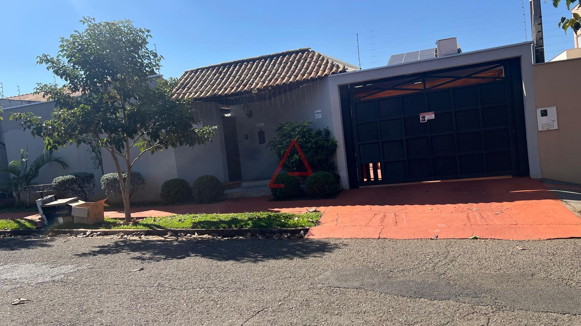 Casa com 3 Quartos à Venda, 200m² por R$1.200.000,00, Granville Parque Residencial, Londrina-PR
