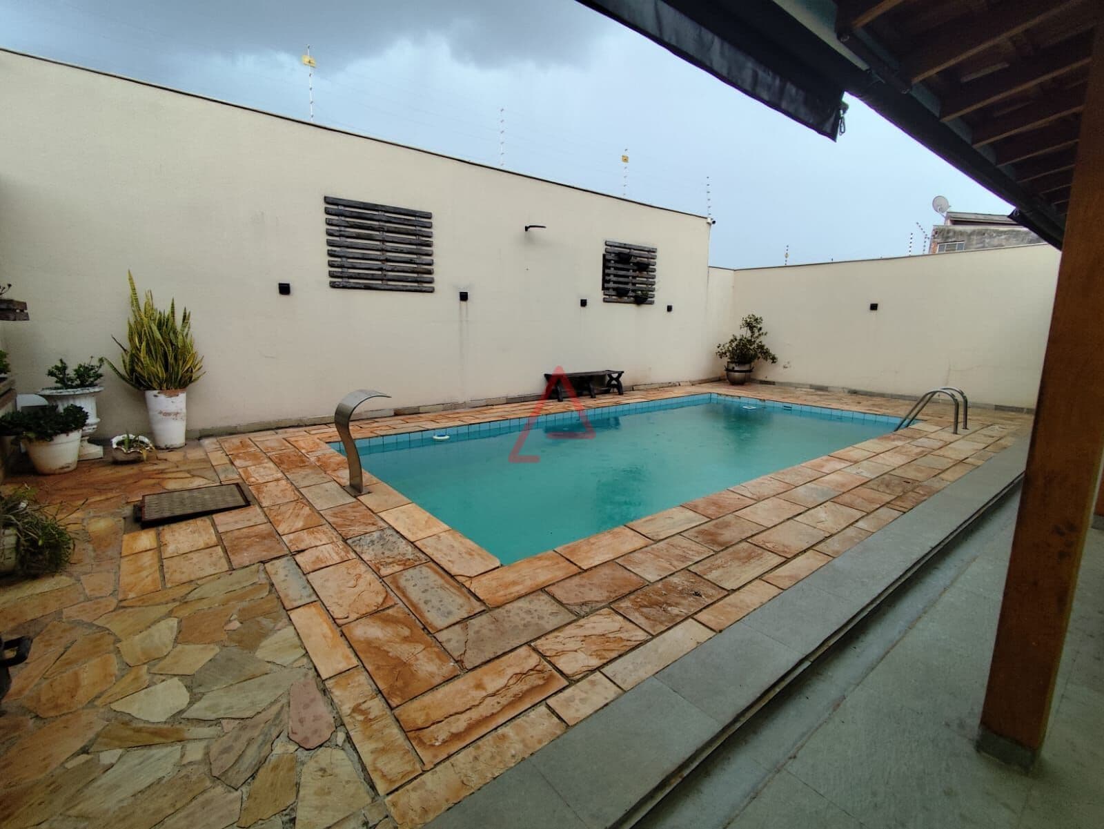 Casa com 4 Quartos à Venda, R$950.000,00, San Fernando, Londrina-PR
