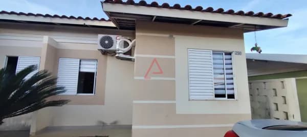 Casa com 2 Quartos à Venda, 90m² por R$300.000,00, Heimtal, Londrina-PR