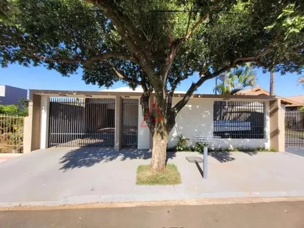 Casa com 4 Quartos à Venda, 200m² por R$850.000,00, San Fernando, Londrina-PR