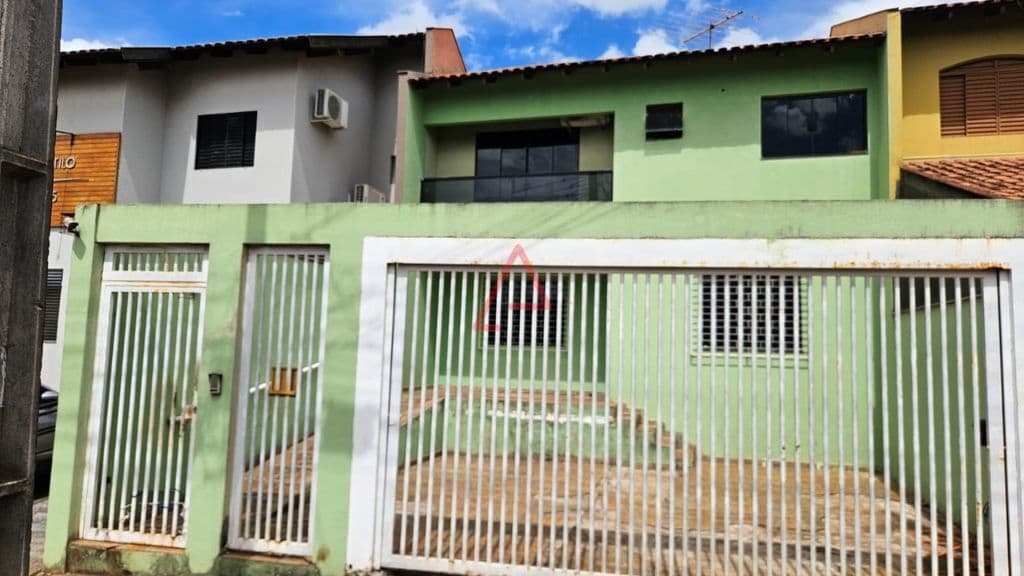 Casa com 3 Quartos à Venda, 145m² por R$520.000,00, Igapó, Londrina-PR