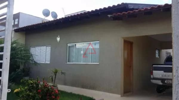 Casa com 3 quartos à venda, 160m² por R$450.000,00, Jardim das Palmeiras, Londrina-PR
