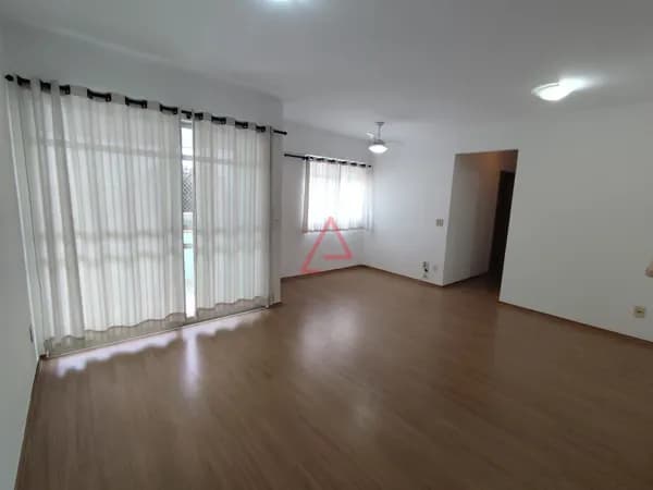 Apartamento com 3 Quartos para locação, 84m² por R$2.800,00 Vitória, Londrina-PR