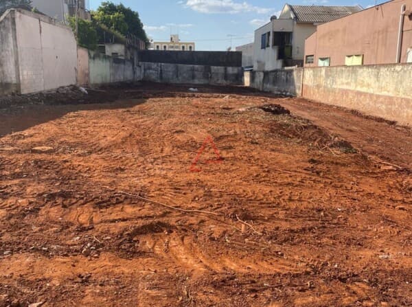 Terreno à venda, 660 m² por R$ 1.100.000,00 - Centro - Londrina/PR
