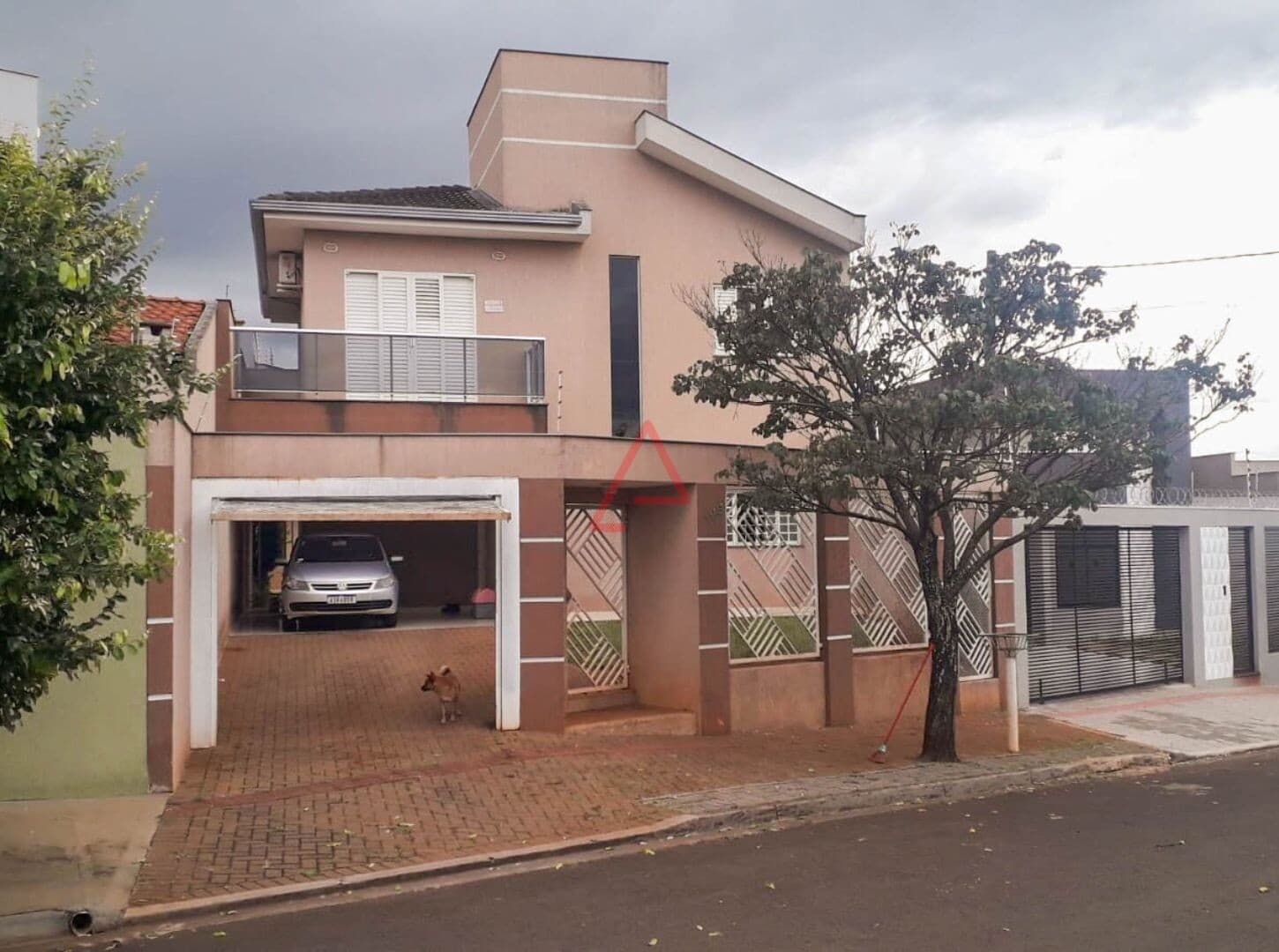 Sobrado com 3 dormitórios à venda, 217 m² por R$ 900.000,00 - Andes - Londrina/PR