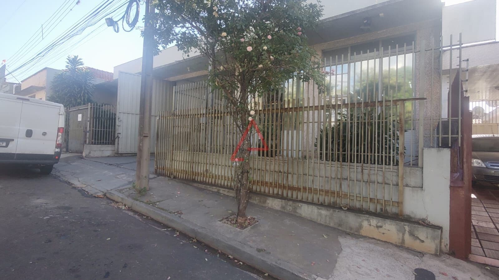 Barracão/Galpão Salão Comercial à Venda, 823,56m² por R$2.200.000,00, Jardim Agari, Londrina-PR