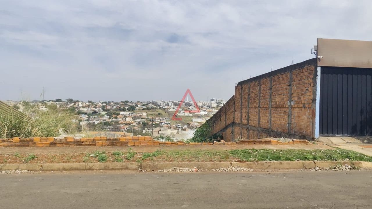 Terreno à Venda, 360m² por R$170.000,00, Columbia, Londrina-PR