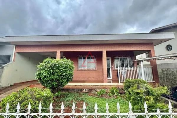 Casa com 3 quartos à venda, 250m² por R$800.000,00, Jardim Europa, Londrina-PR