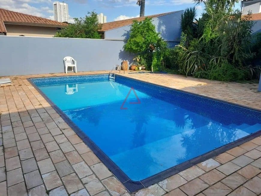 Casa com 4 Quartos (3 Suítes) à Venda, 283m² por R$1.700.000,00, Mediterrâneo, Londrina-PR