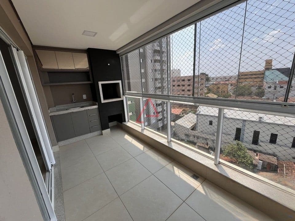 Apartamento com 3 Quartos (Suíte) à Venda, 91,95m² por R$810.000,00, Centro, Cambé-PR
