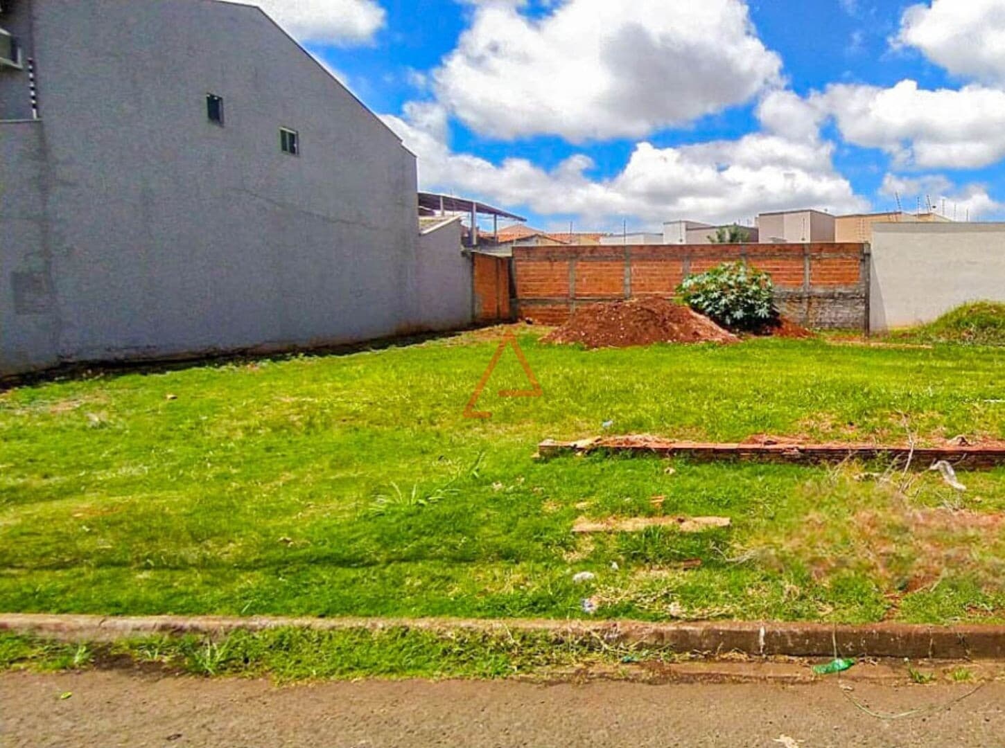 Terreno à venda, 350 m² por R$ 260.000,00 - Jardim Vale Azul - Londrina/PR